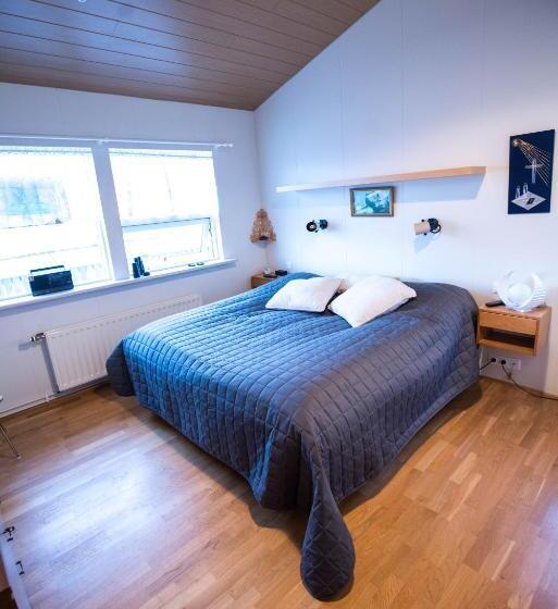 هتل Eiði Farmhouse