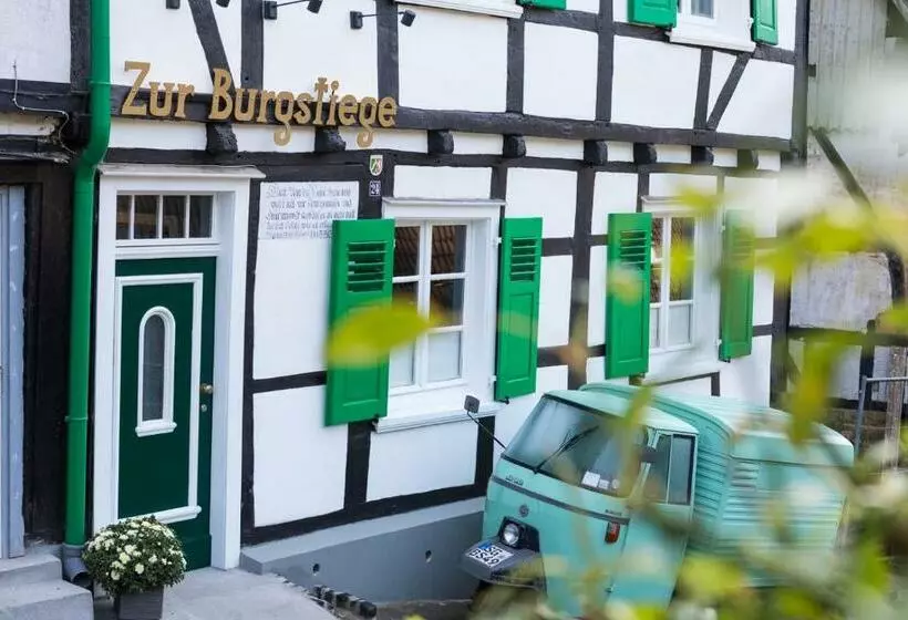 Hotelli Zur Burgstiege