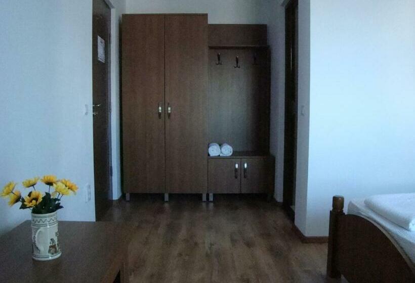 פנסיון Casa Hora