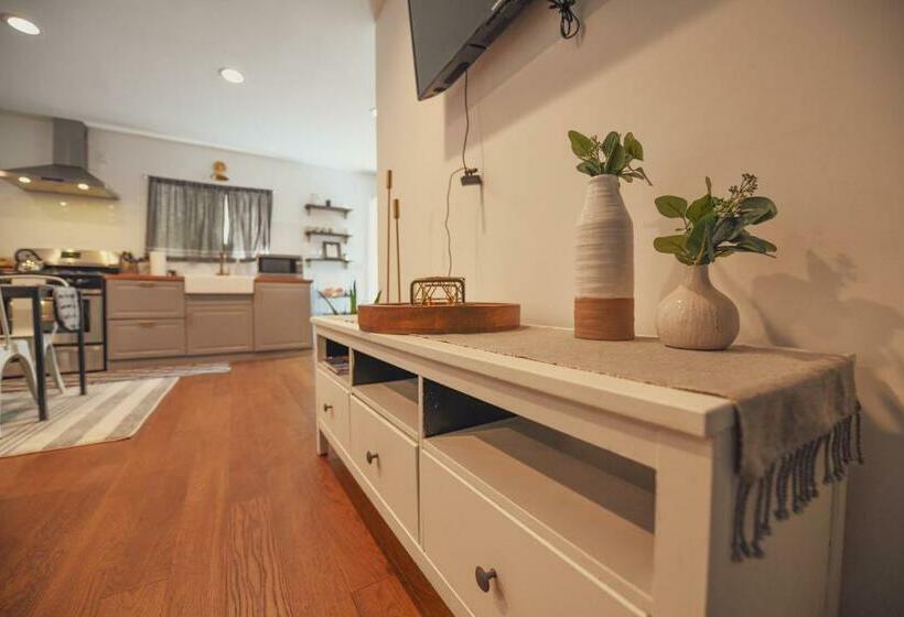 Panzió Charming Valley Village Guesthouse Permit # Hsr Two Three Zero Zero 2794