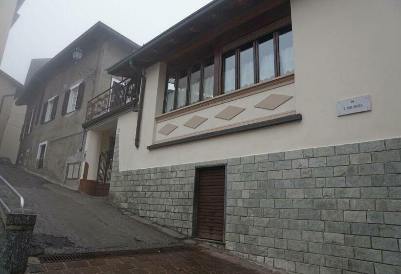 ペンション Foresteria Lombarda Da Giovanna