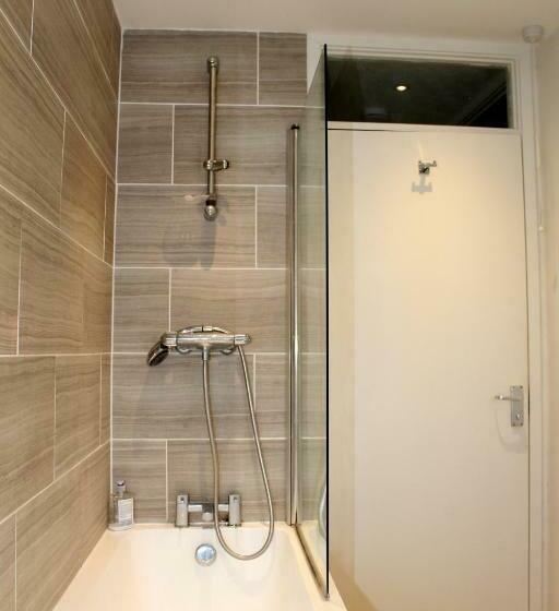 پانسیون Home And A Stay