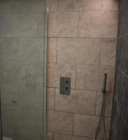 پانسیون Home And A Stay