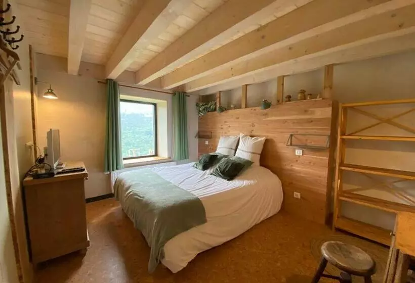 Majatalo La Ferme Sous Les Hiez