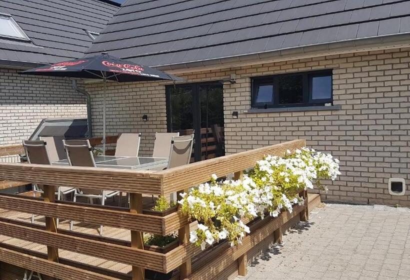 پانسیون Le Duplex De La Raveline 48a