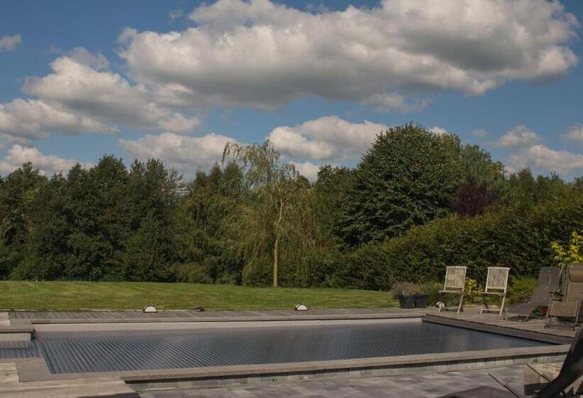 پانسیون Le Duplex De La Raveline 48a