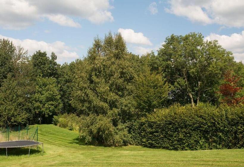 پانسیون Le Duplex De La Raveline 48a