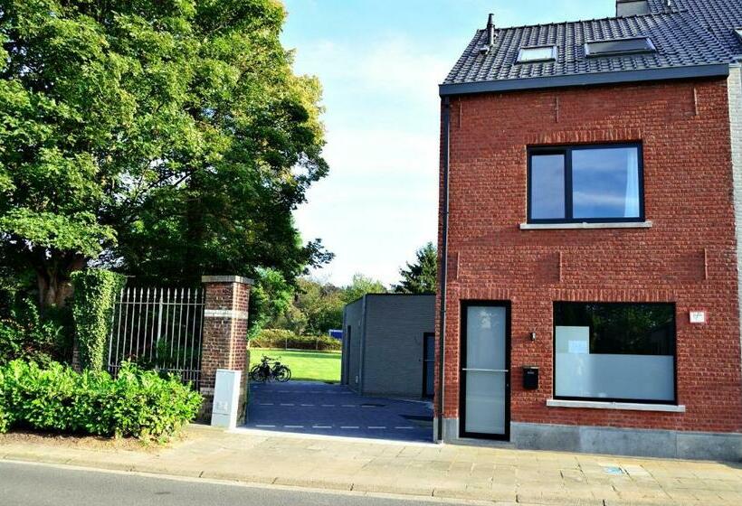 펜션 Nena Guesthouse