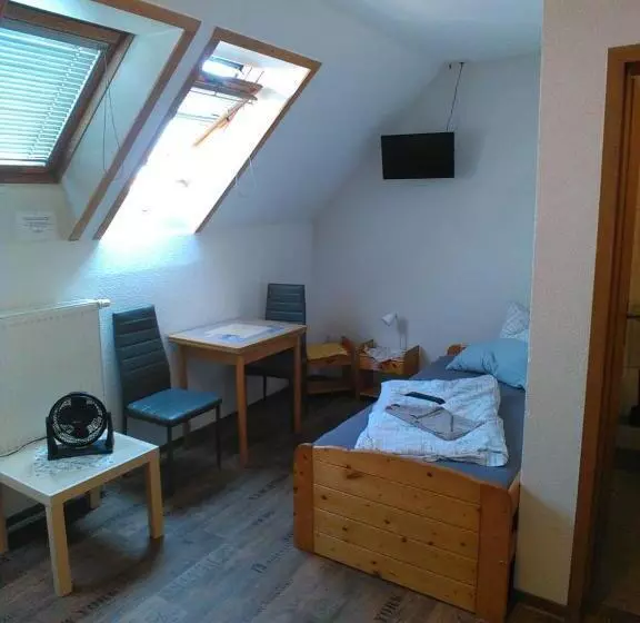 Majatalo Zimmervermietung Schönfließer Stuben Auch Für Monteure