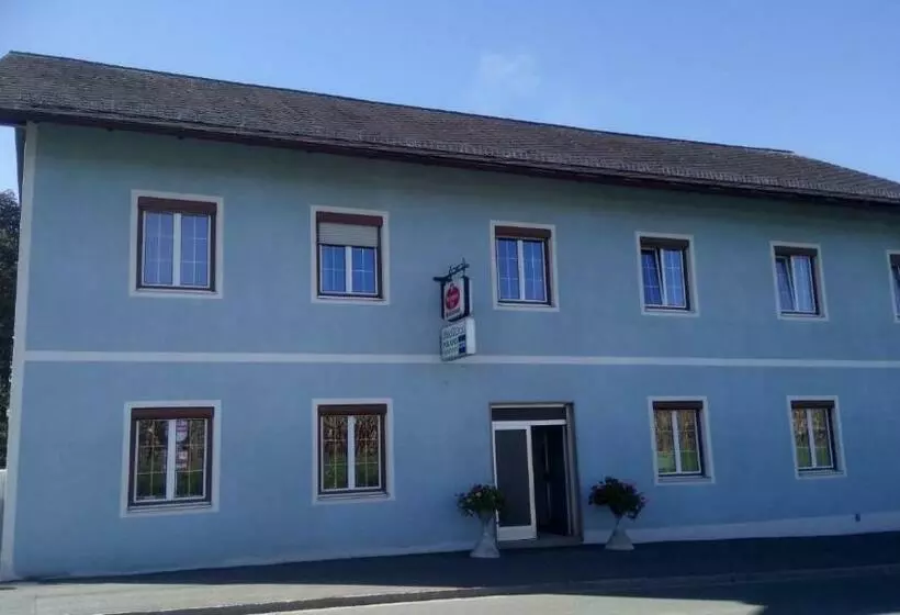 Retkeilymaja Gästehaus Klug