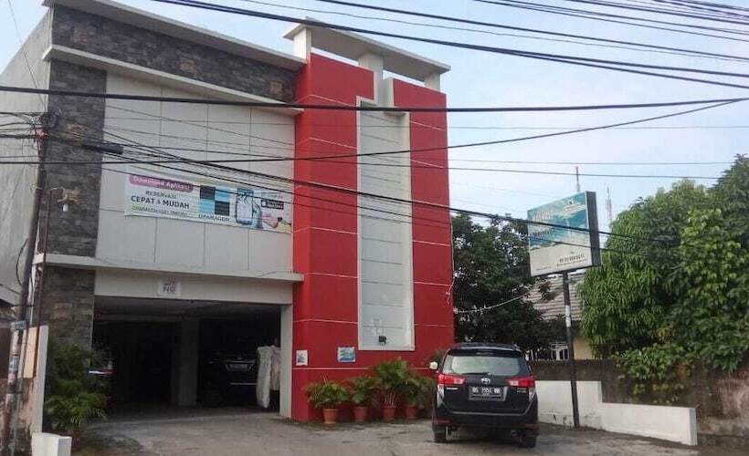 Pension D Paragon Trikora