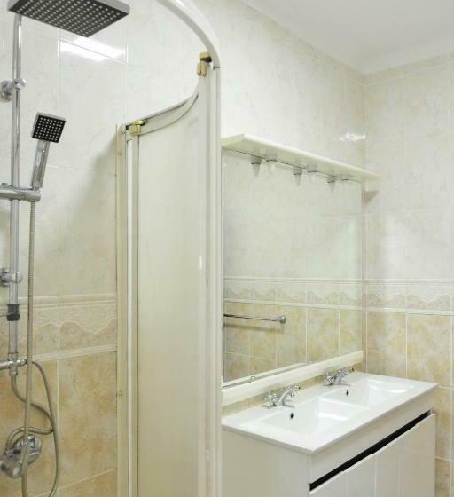 Pensão Encarnação Home