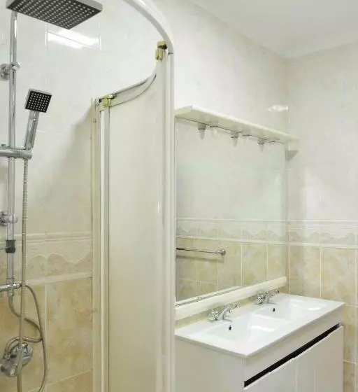 پانسیون Encarnação Home