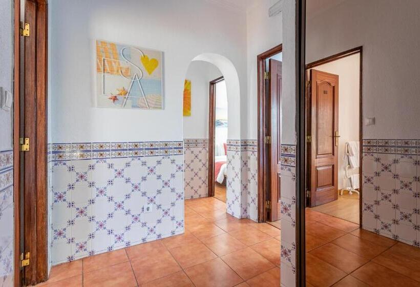 Pensão Encarnação Home