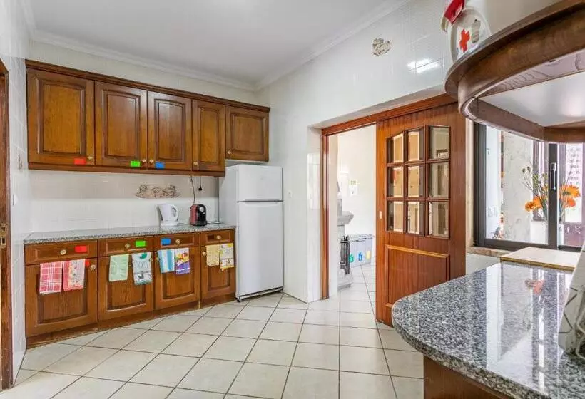 پانسیون Encarnação Home