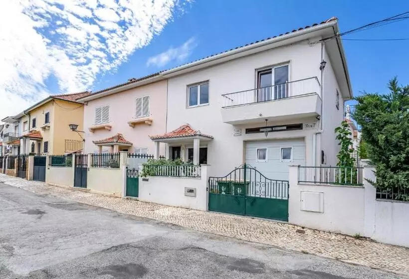 پانسیون Encarnação Home