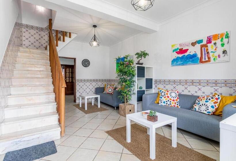 Pensão Encarnação Home