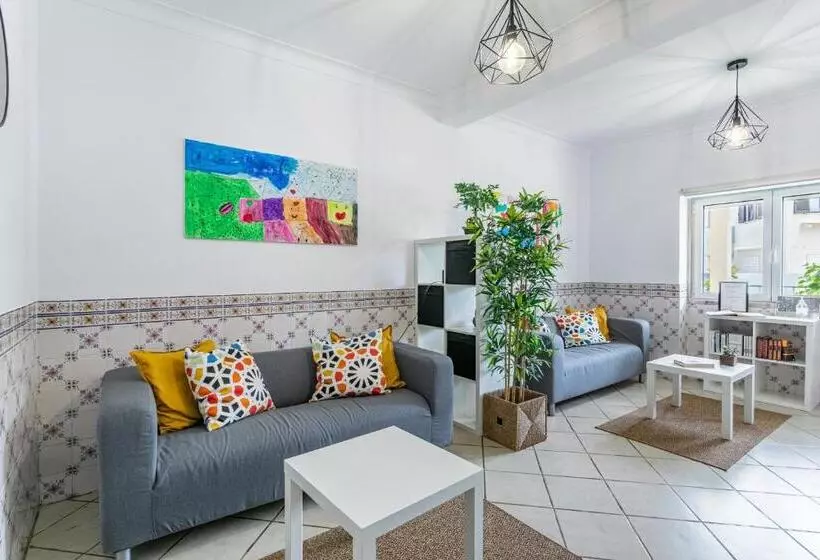 پانسیون Encarnação Home