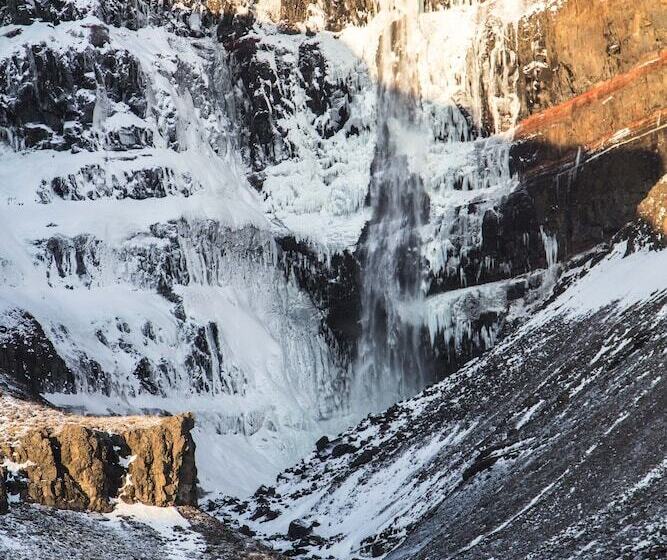 پانسیون Mjóanes Accommodation