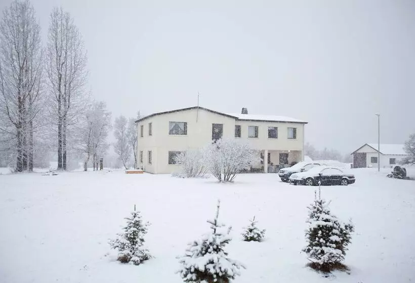 پانسیون Mjóanes Accommodation