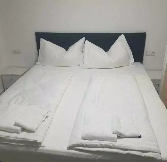 Retkeilymaja Gasthaus Sofram