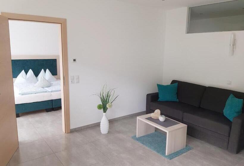 Отель Weinreichhof