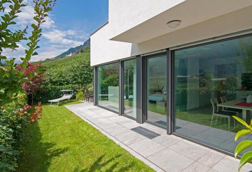 Отель Weinreichhof