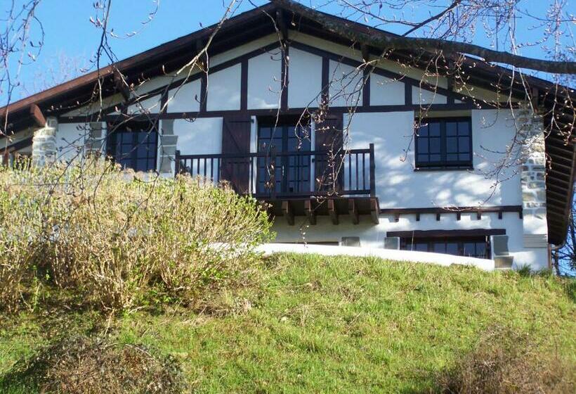 Пансион Etxe Goxoan Chambres D Hôtes Avec Cuisine été équipée Commune Et Jaccuzi