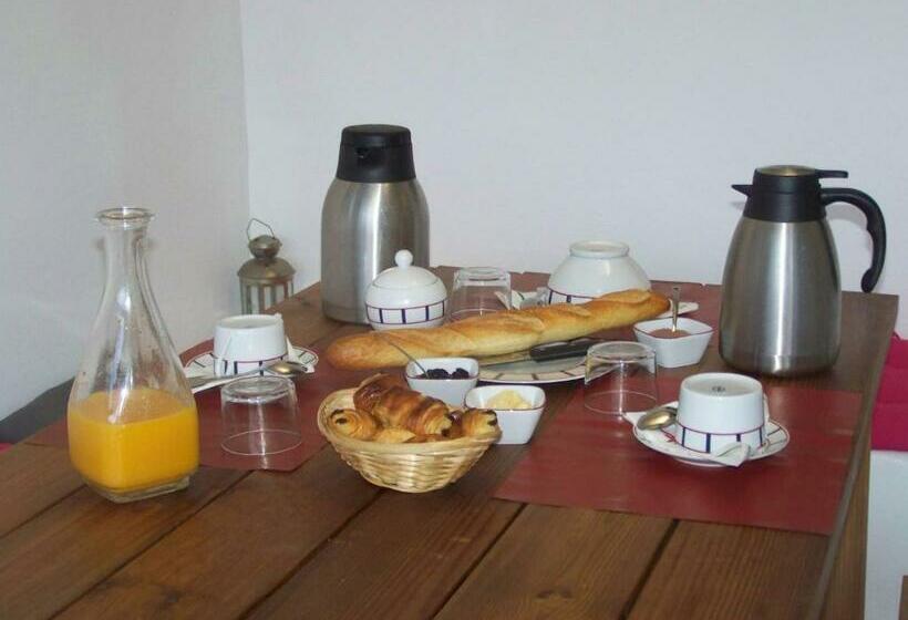 Пансион Etxe Goxoan Chambres D Hôtes Avec Cuisine été équipée Commune Et Jaccuzi