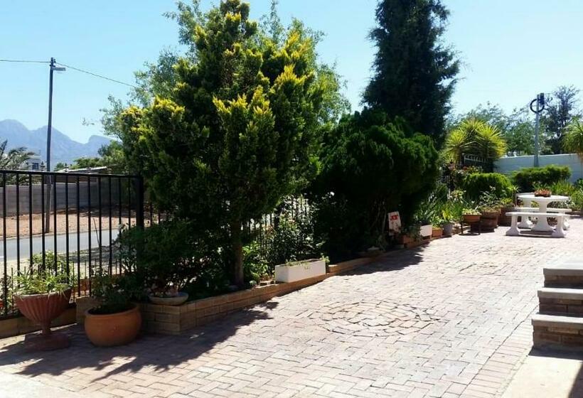 Пансион Mountainia Inn