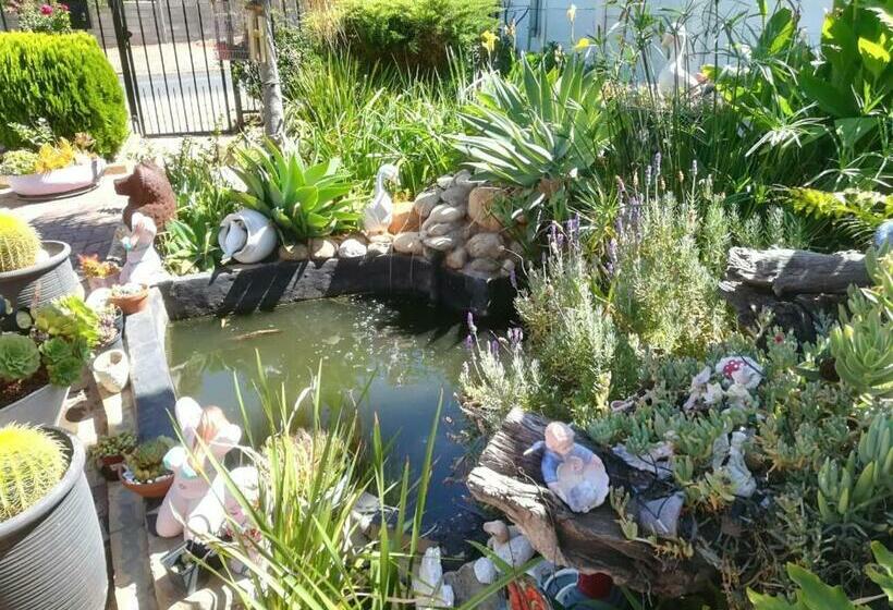 Пансион Mountainia Inn