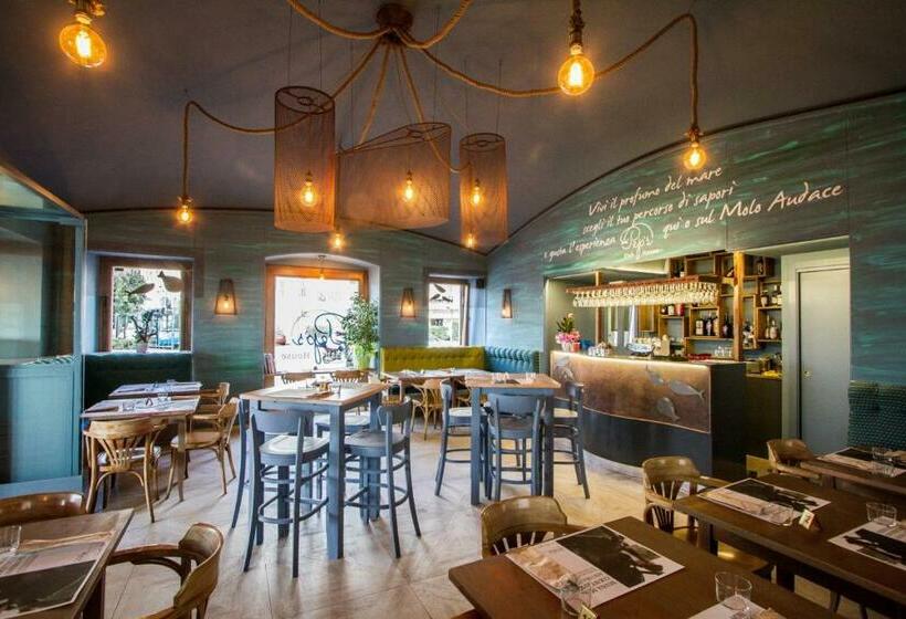 پانسیون Pep S Rooms By The Sea