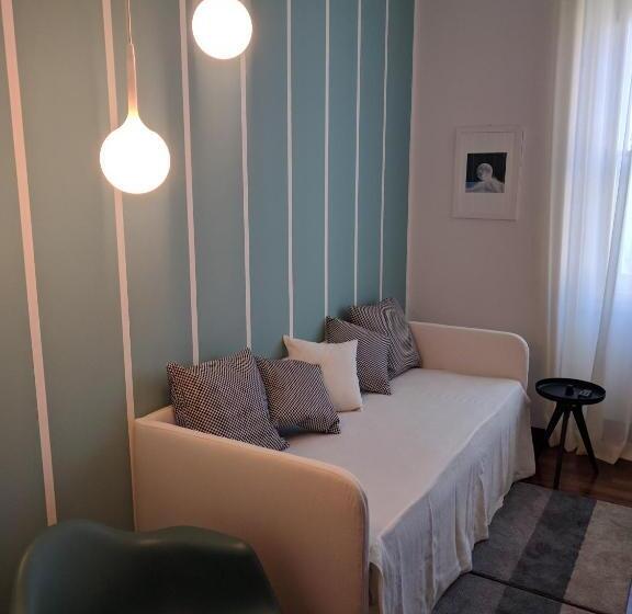 پانسیون Pep S Rooms By The Sea