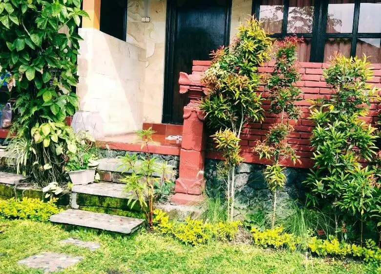 Majatalo Volcano Living