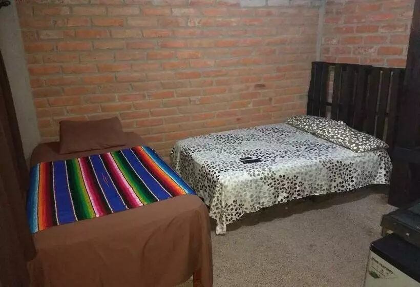 Retkeilymaja Posada Don Jose