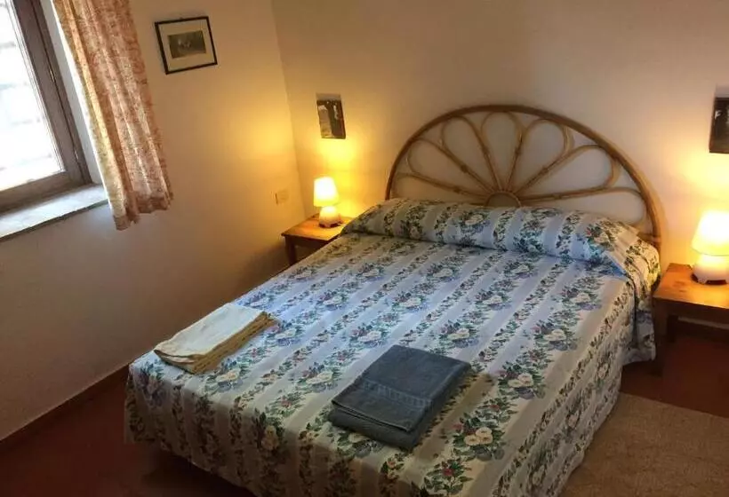 ホテル Agriturismo Montecalvo