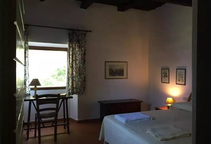 ホテル Agriturismo Montecalvo