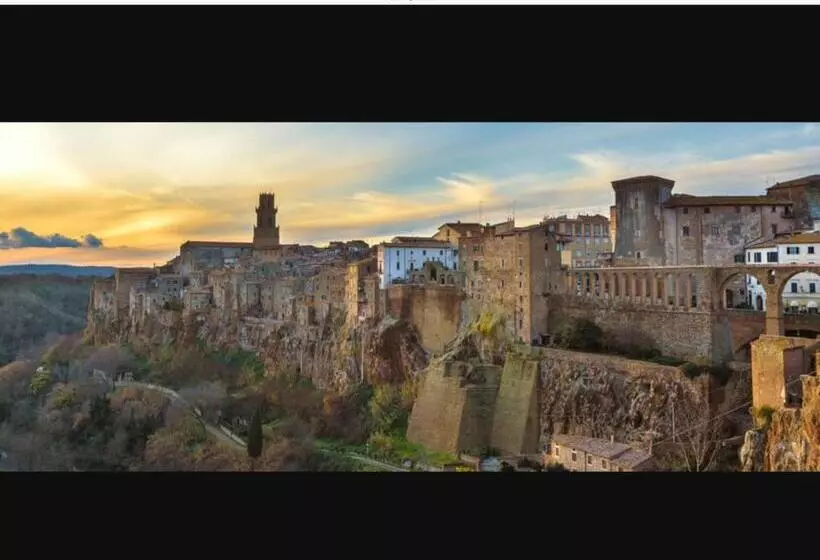 ホテル Agriturismo Montecalvo