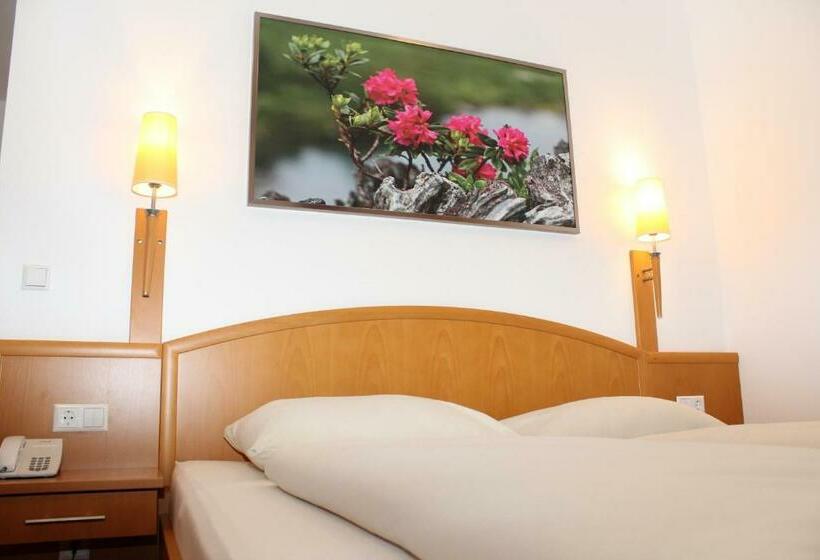 Der Sailer Hotel & Restaurant