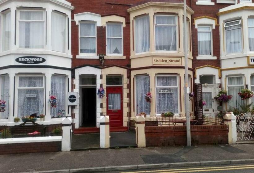 فندق Myroomz Golden Strand