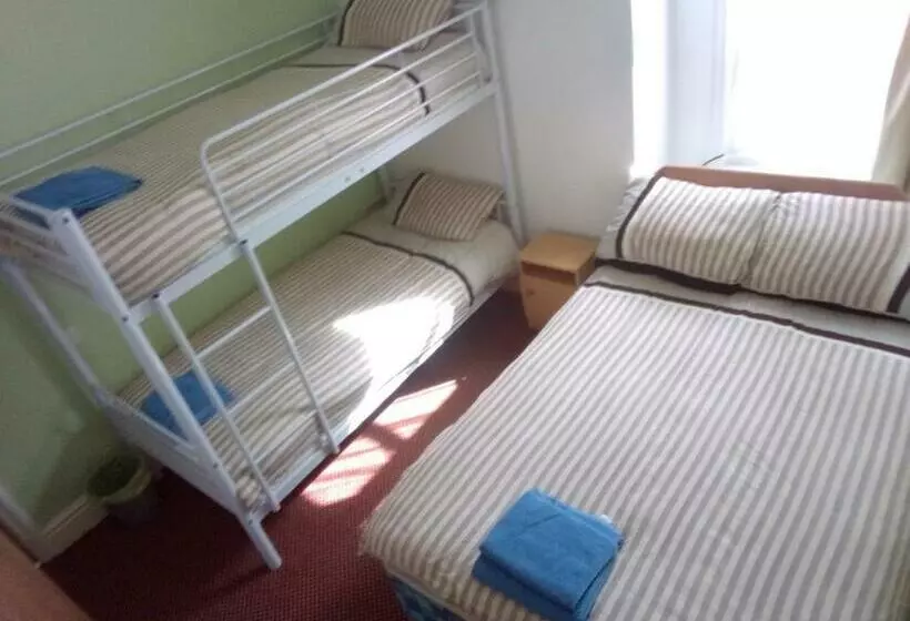 Hotelli Myroomz Golden Strand