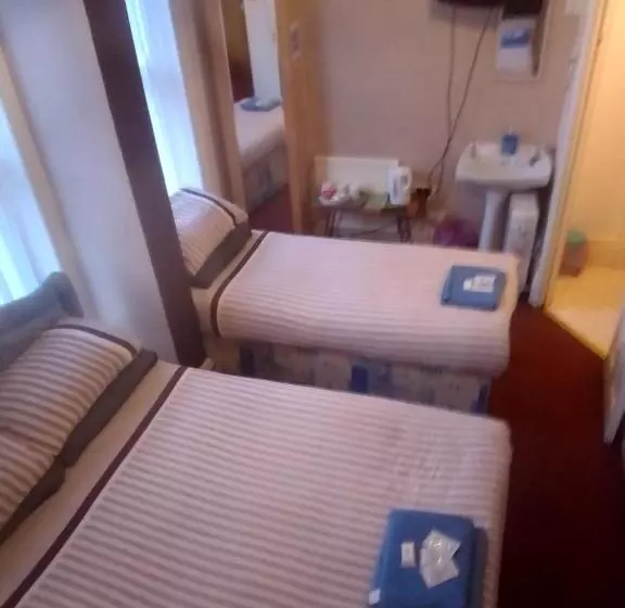 Hotelli Myroomz Golden Strand