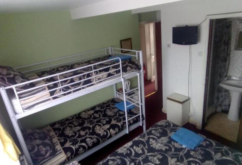 فندق Myroomz Golden Strand