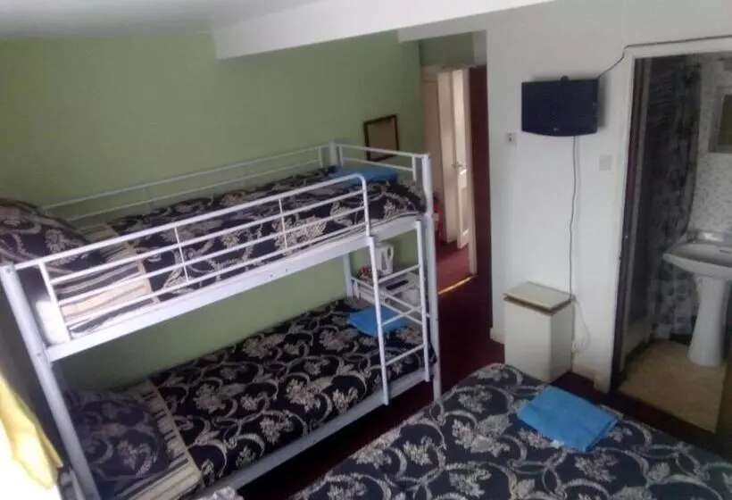 Hotelli Myroomz Golden Strand