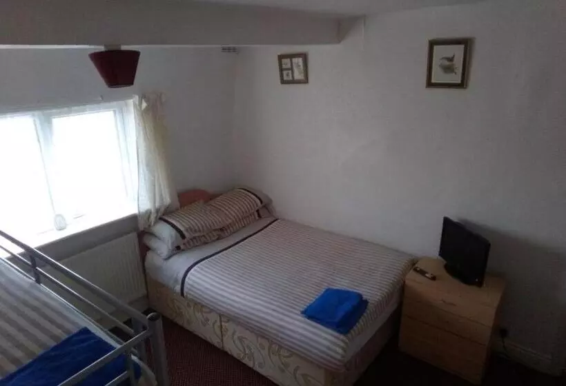 Hotelli Myroomz Golden Strand