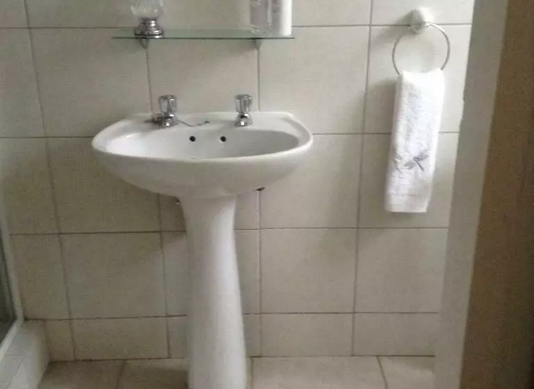 پانسیون Broadway