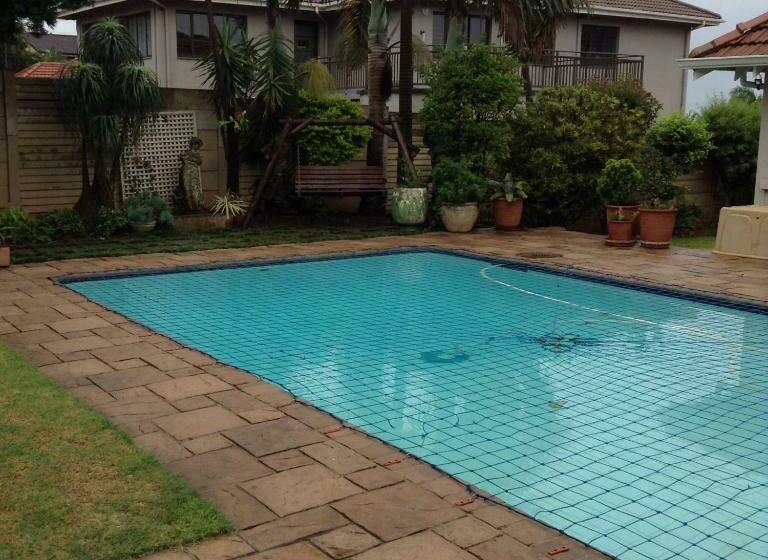 פנסיון Broadway