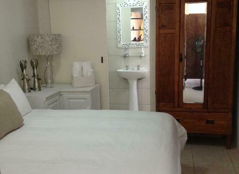 פנסיון Broadway