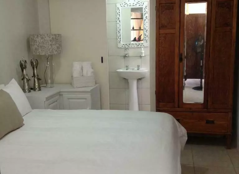 پانسیون Broadway