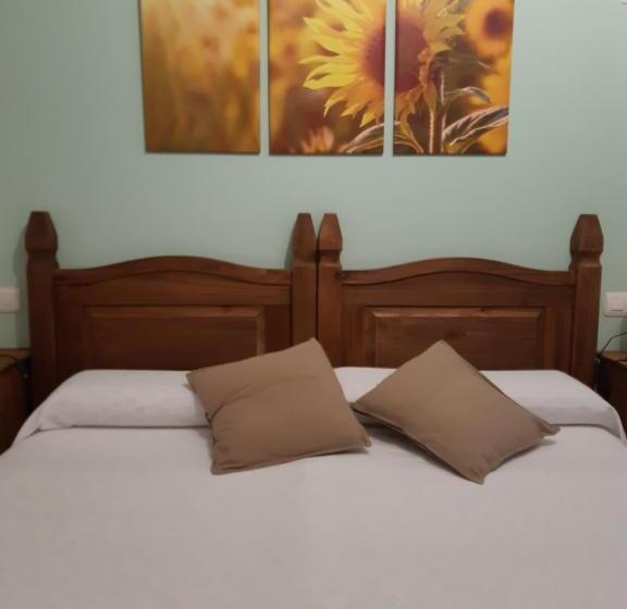 ペンション Hostal El Rincon De La Vera